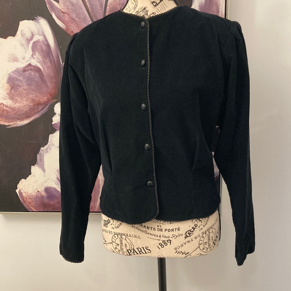 SOLD!! 🔥Suttles & Seawinds Vintage '94 Black Pinwale Corduroy Jacket